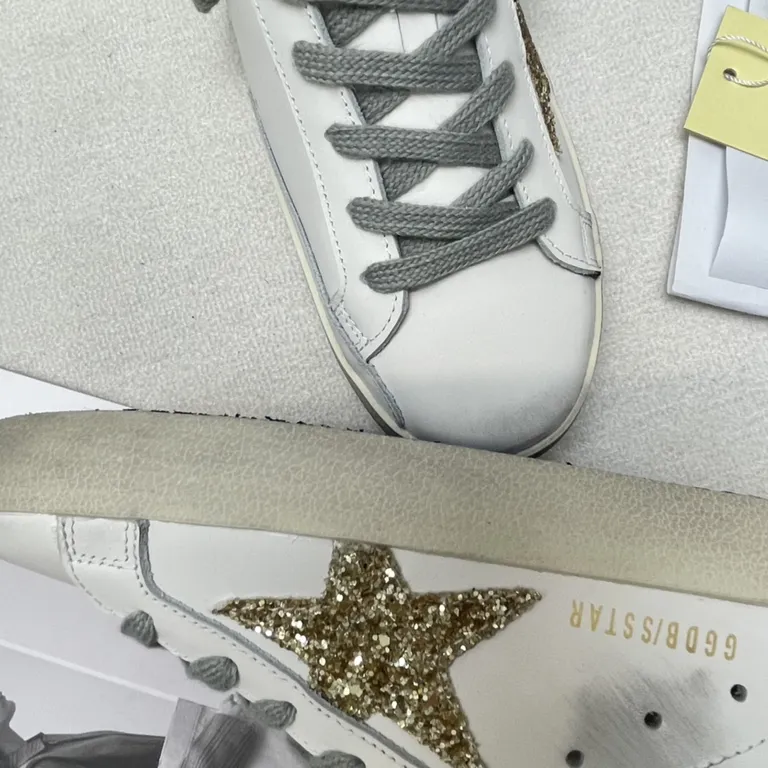 Golden Goose Shoe 